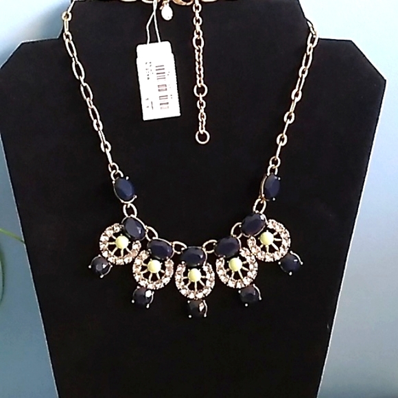 NEW J. Crew Statement Necklace Gold-tone - Picture 1 of 8
